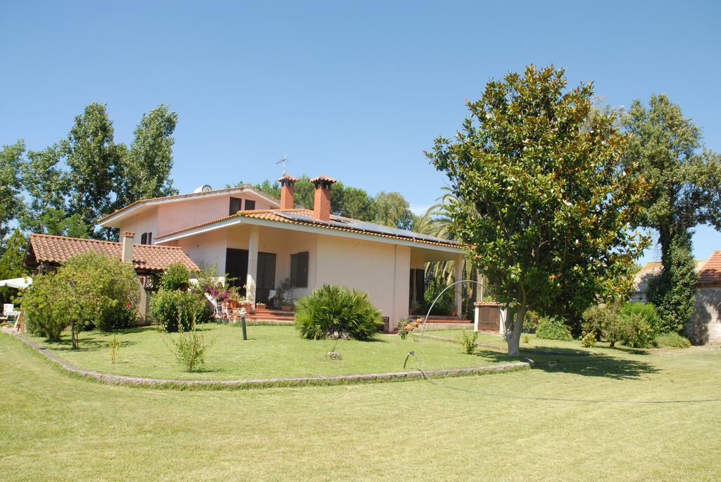 B&B Fra E Fe Arborea Dış mekan fotoğraf