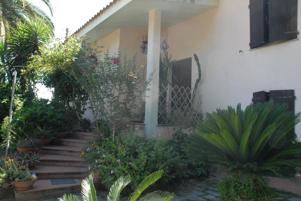 B&B Fra E Fe Arborea Dış mekan fotoğraf