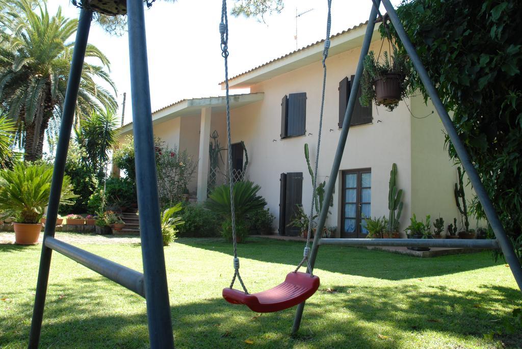 B&B Fra E Fe Arborea Dış mekan fotoğraf