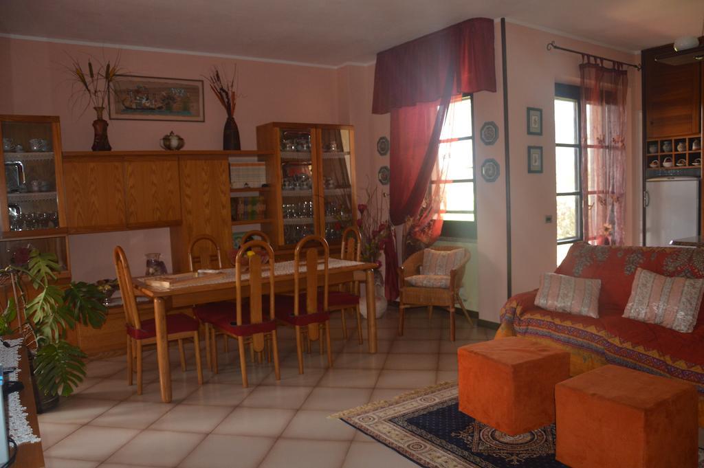 B&B Fra E Fe Arborea Dış mekan fotoğraf